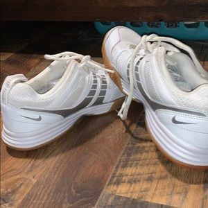 Nike volleyball shoes(white)